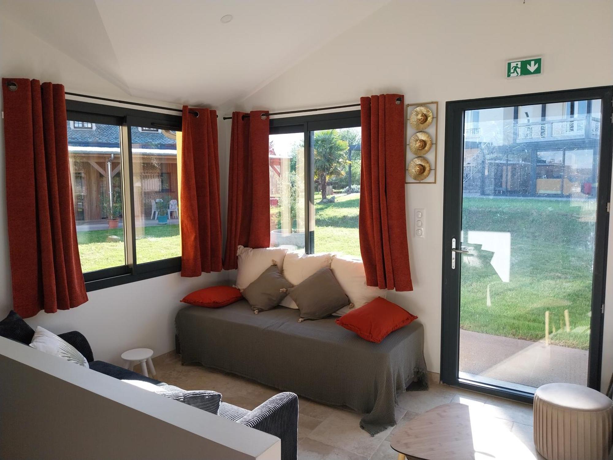 Maurs Logis Hotel Restaurant Cruzel מראה חיצוני תמונה