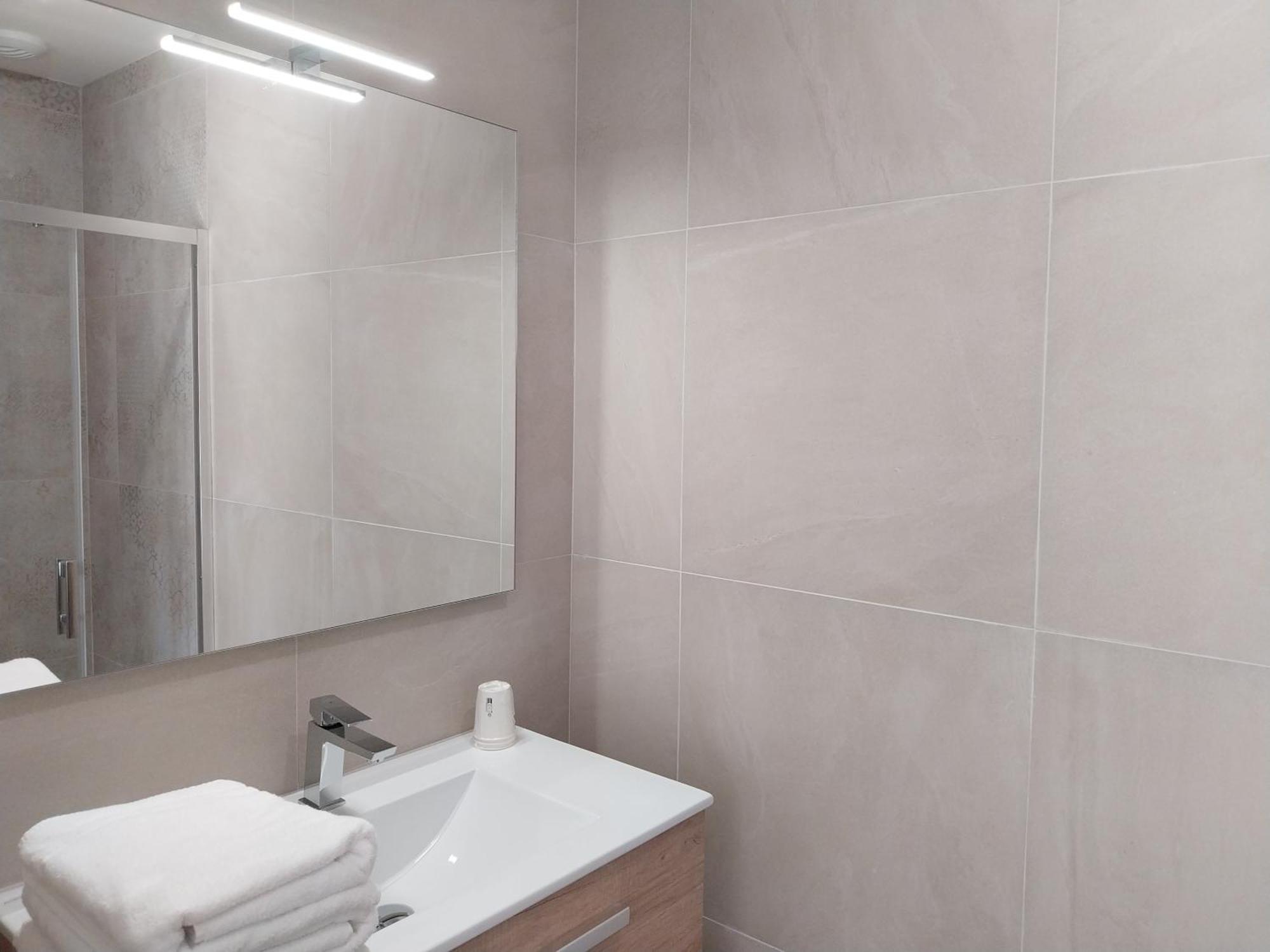 Maurs Logis Hotel Restaurant Cruzel מראה חיצוני תמונה